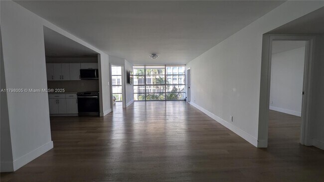 Building Photo - 851 Three Islands Boulevard