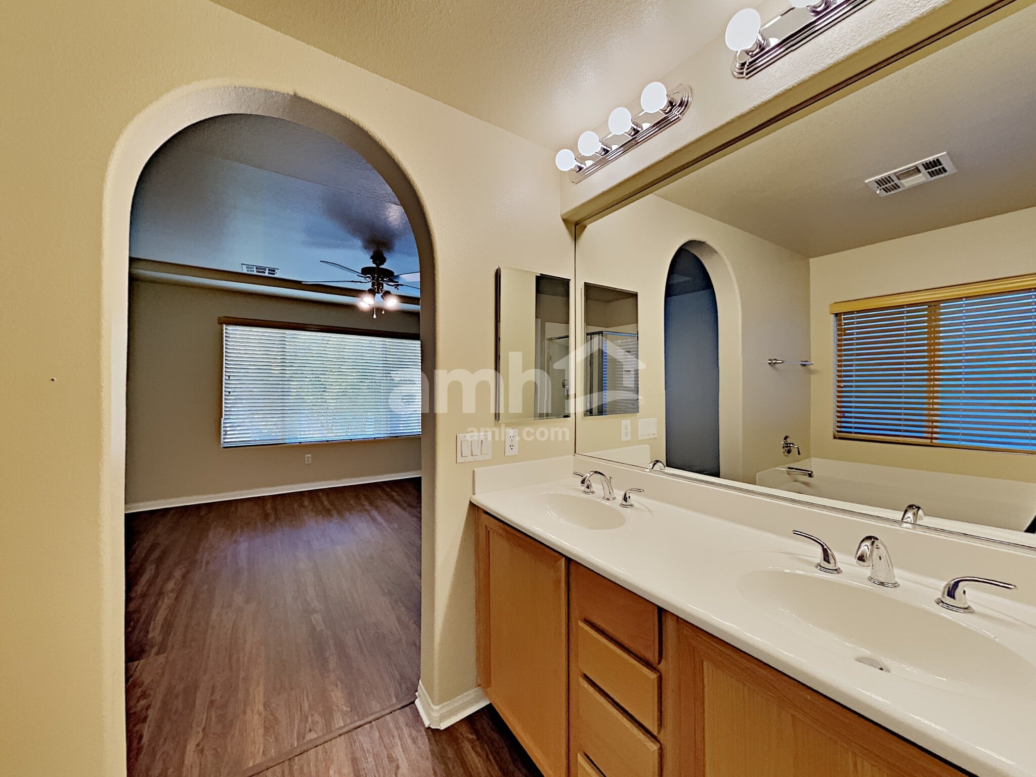 Building Photo - 8920 Bonneville Peak Ct