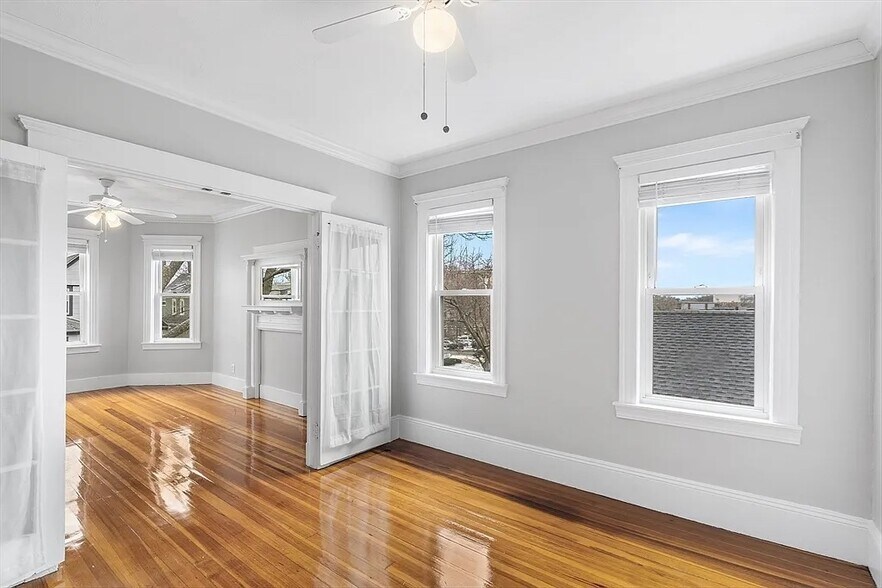 Building Photo - 95 Auckland St