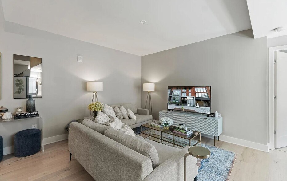 Living Room - 1211 Van St SE