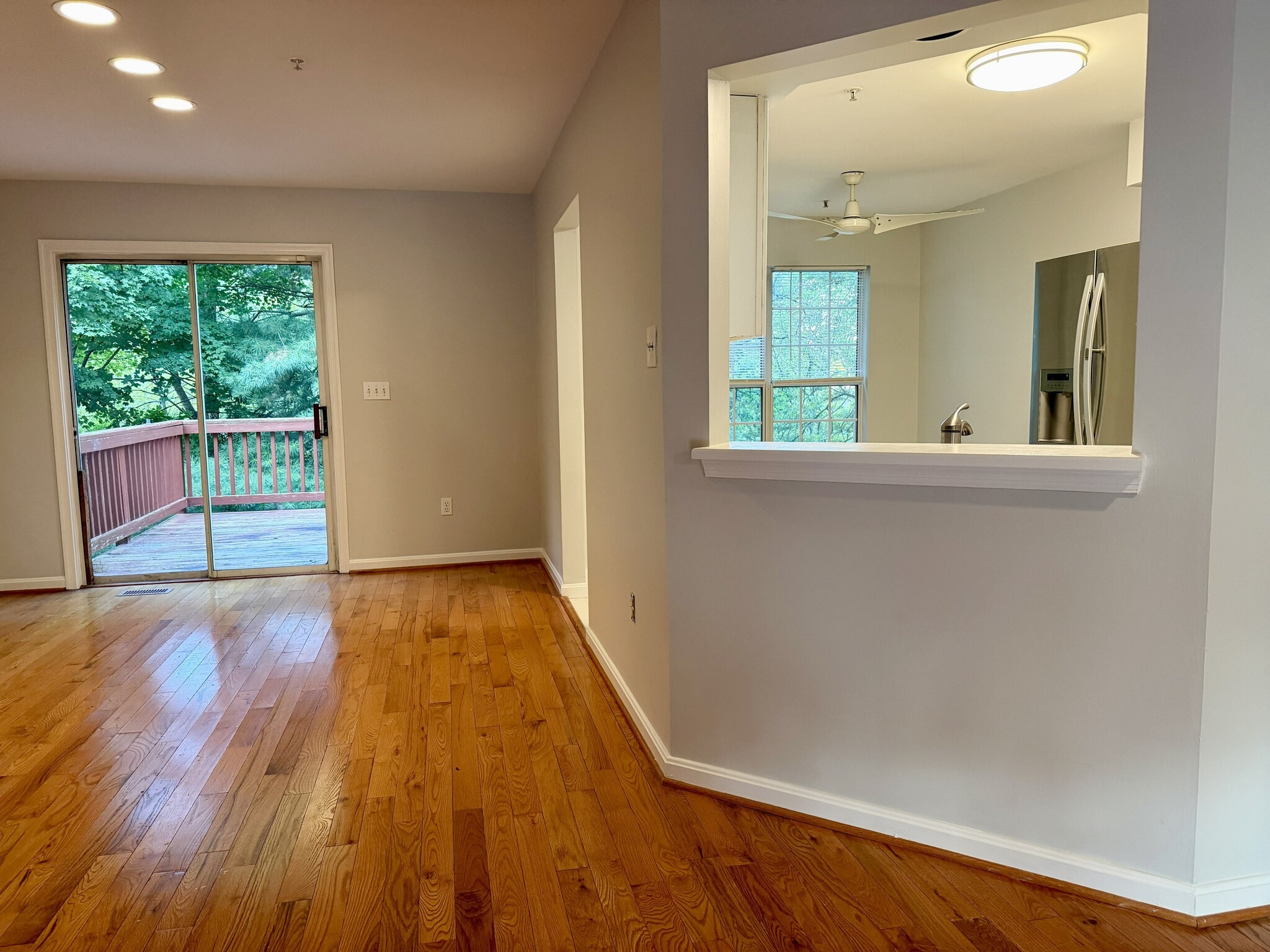 Building Photo - 10853 Sherwood Hill Rd