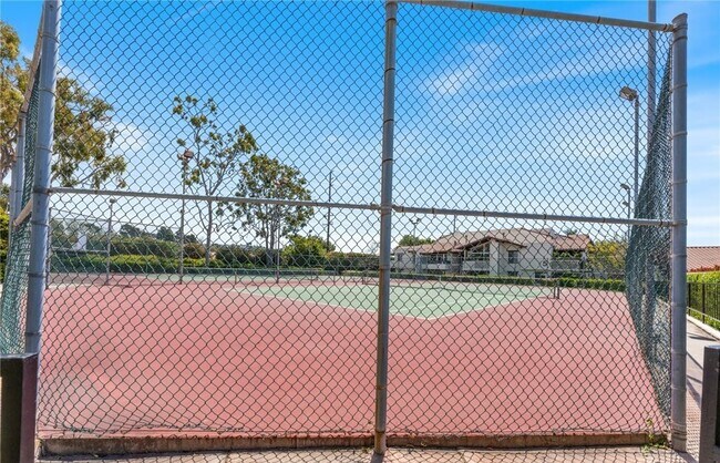 Building Photo - 21372 Brookhurst St