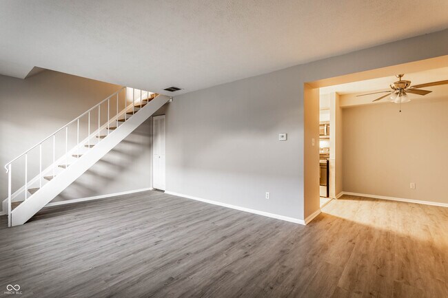 Building Photo - 4839 Oakwood Trail