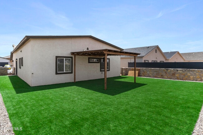 Building Photo - 7445 Norte Mesa Ln