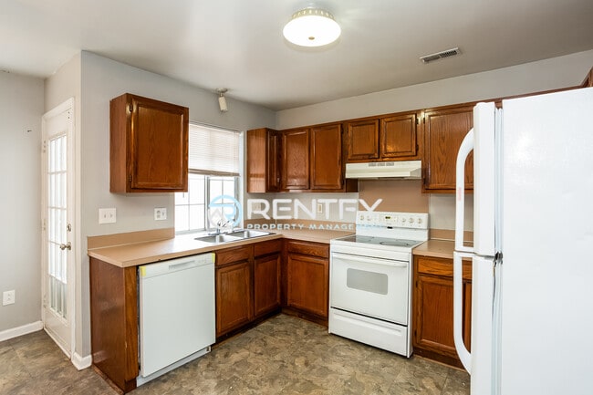 Building Photo - 1630 Pamela Lorraine Dr