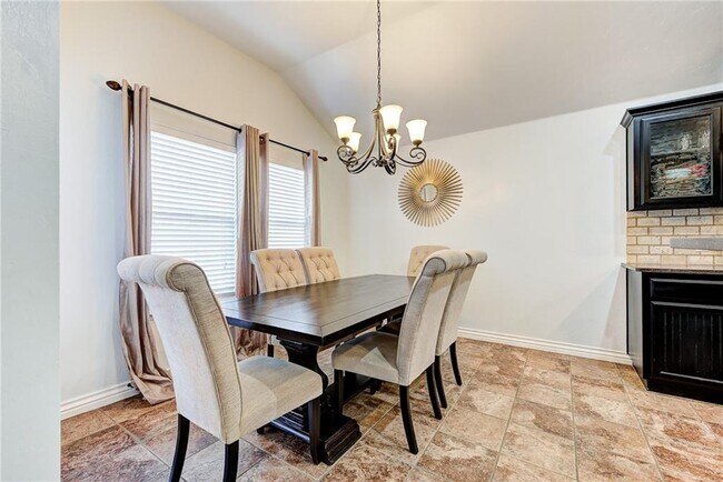 Building Photo - 2405 SW 137th St