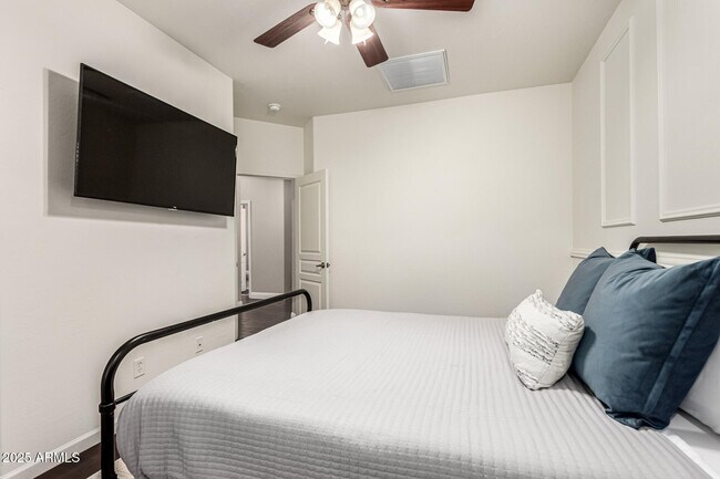 Building Photo - 11411 E Sebring Cir