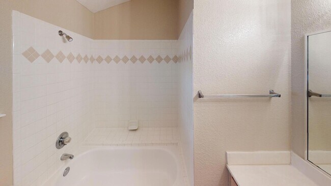 Building Photo - 1108 Coyote Ln
