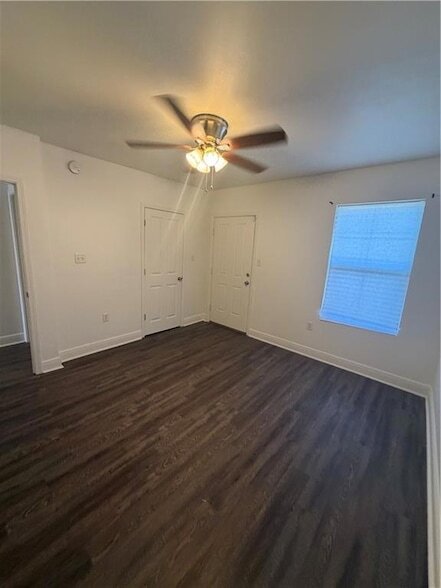 Building Photo - 3308 Clematis St