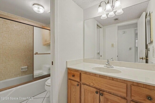Building Photo - 2135 N Courtenay Pkwy