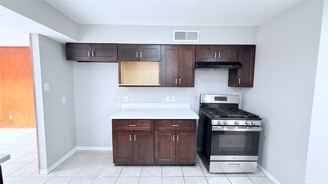 Building Photo - 11119 Atwell Dr