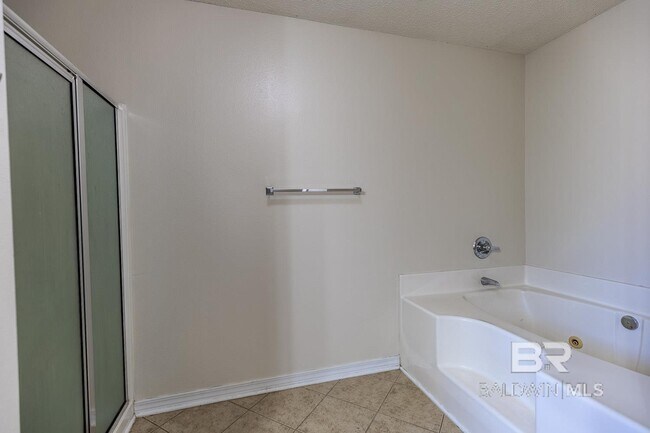 Building Photo - 28347 Chateau Dr