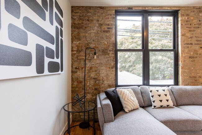 Building Photo - 2228 N Kedzie Blvd