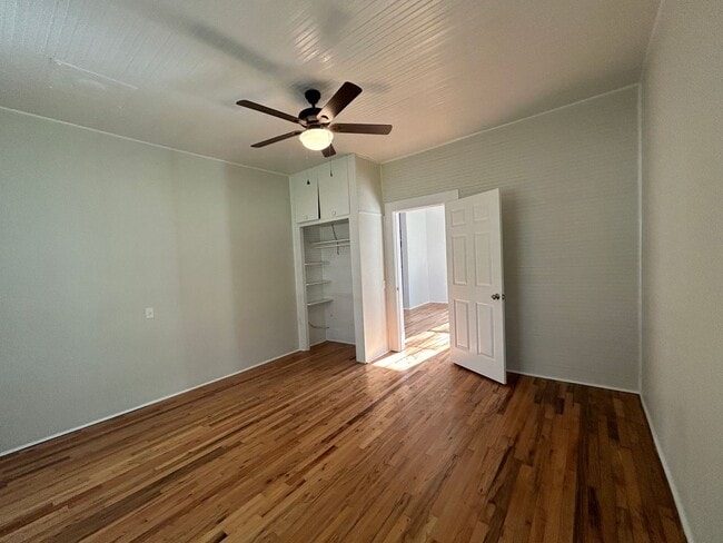 Building Photo - 401 Francis St E