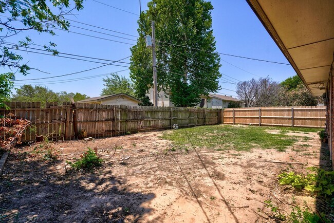 Building Photo - 3 Bed 1.5 Bath Norman