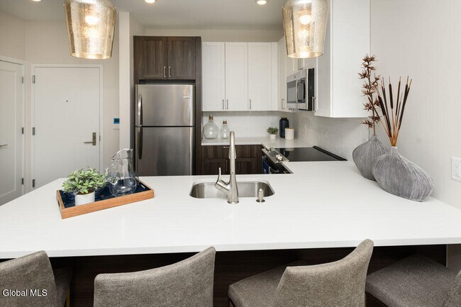 Building Photo - 6051 State Farm Rd