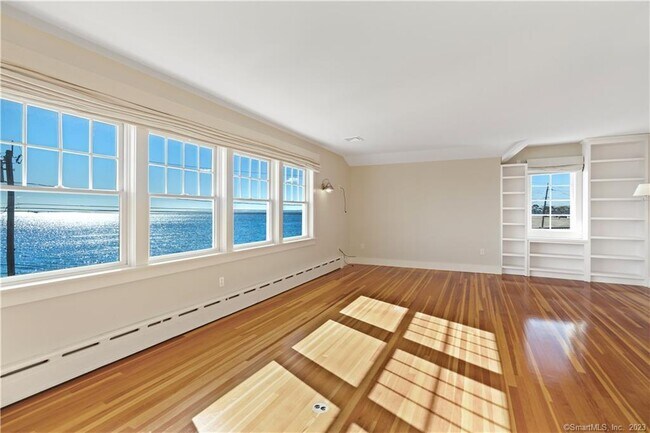 Building Photo - 23 Soundview Dr