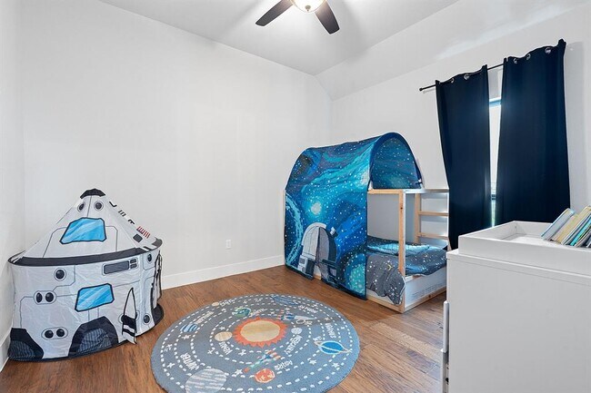 Building Photo - 8400 Ambergill Ct