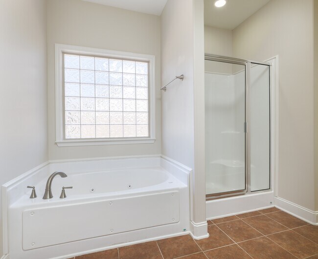 Building Photo - 8317 Anslee Way NW