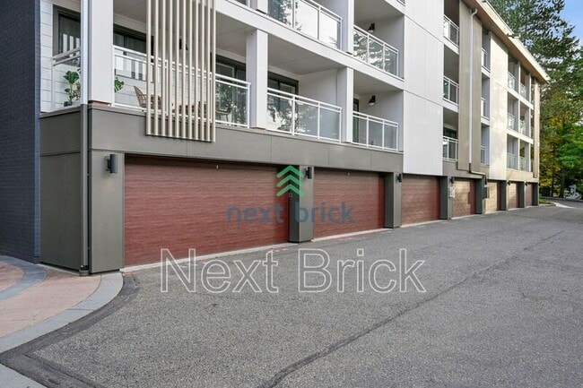 Building Photo - 130 105th Ave SE