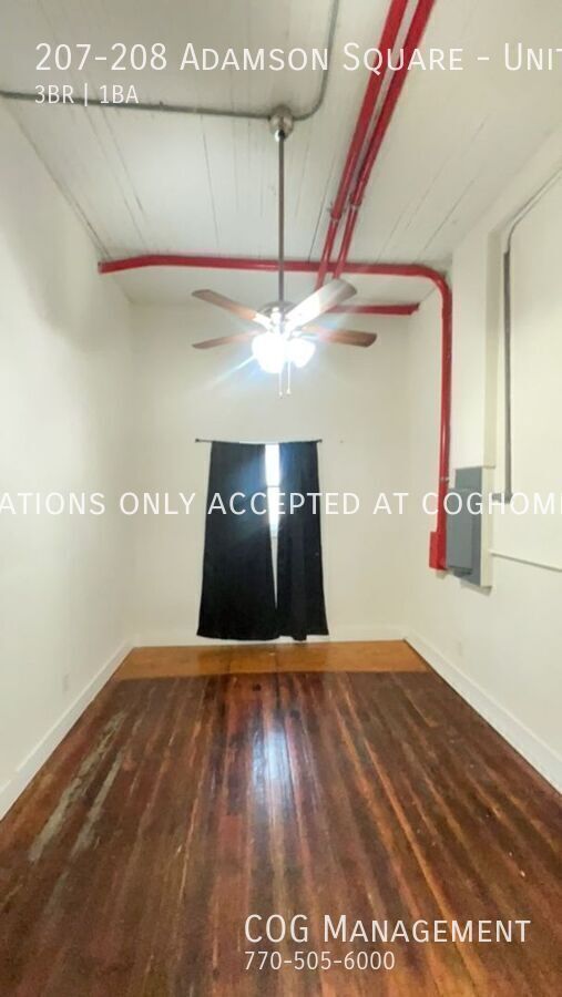 Building Photo - 207-208 Adamson Square-Unit A