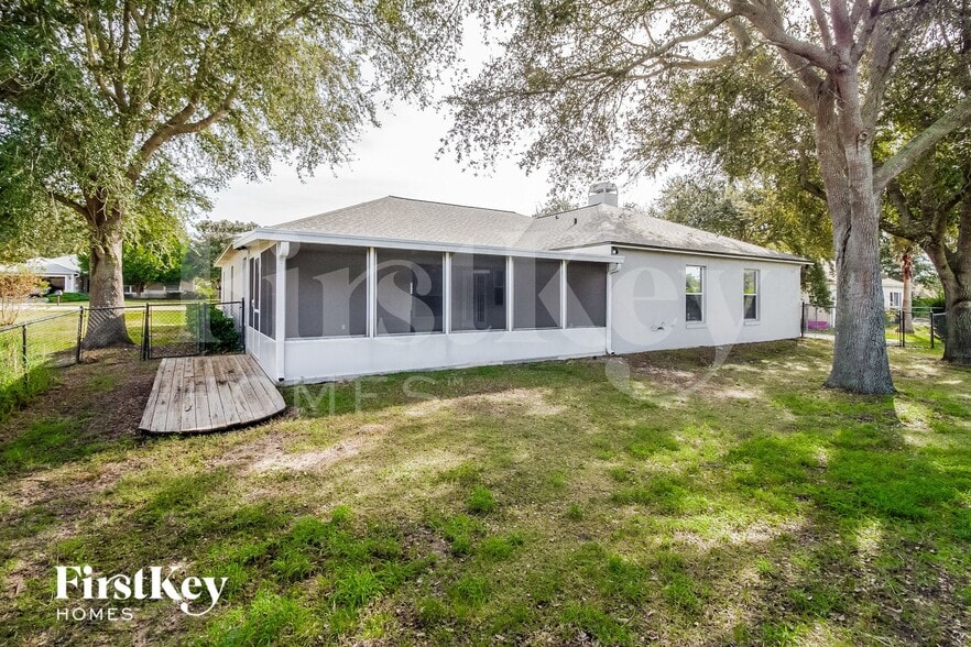 Building Photo - 813 Arbor Hill Cir