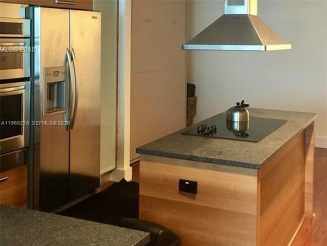 Building Photo - 2950 NE 188th St