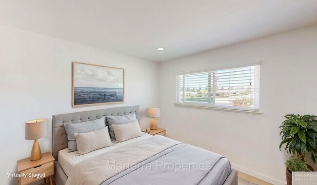Building Photo - 17755 La Rosa Ln