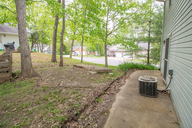 Building Photo - 1325 Godas Cir