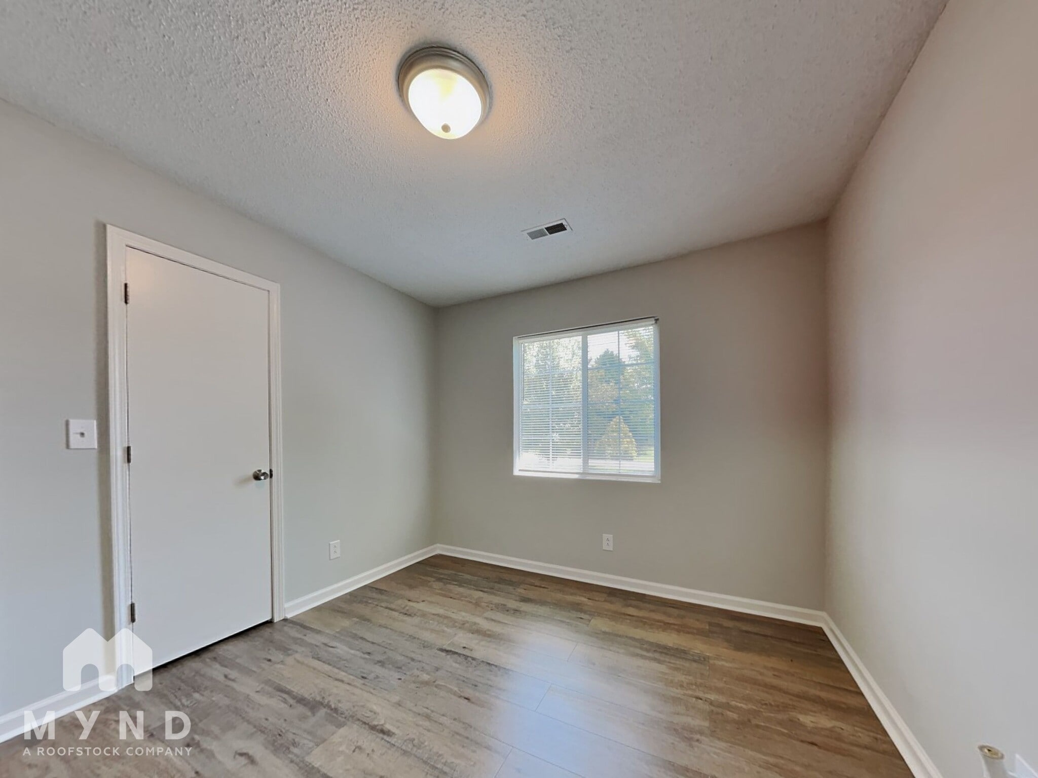Building Photo - 376 Talley St
