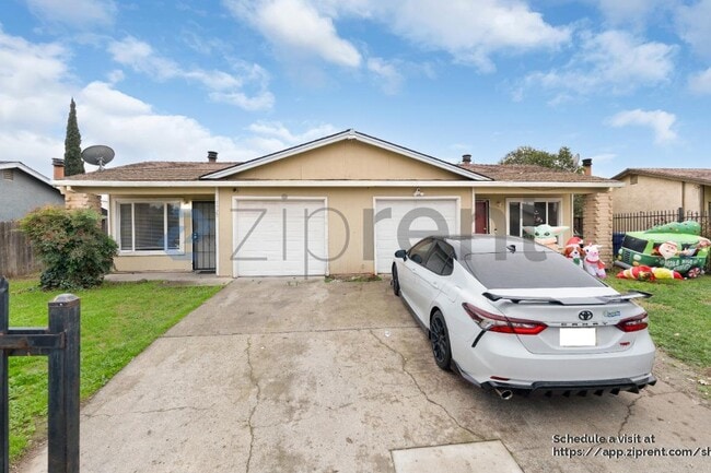 Building Photo - 7918 68th Ave