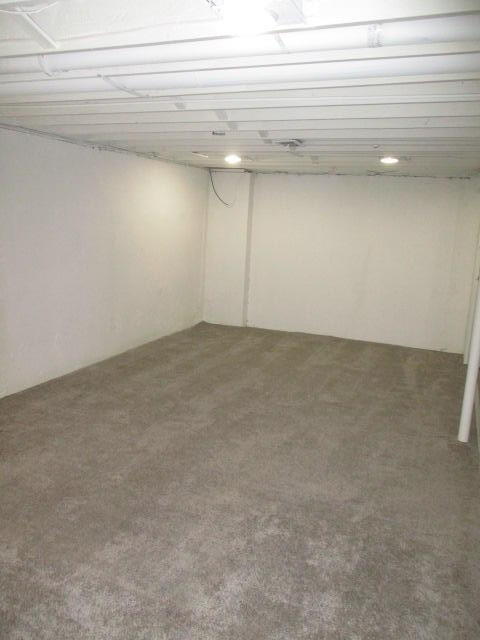 Building Photo - 41094 Southwind Dr