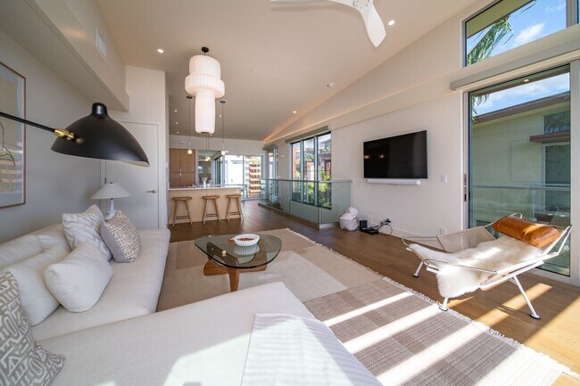 Building Photo - Modern Elegancy at Makali'i in Wailea – Finely Furnished 3 Bedrooms / 3 Bathrooms