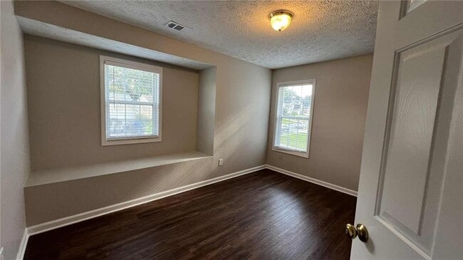 Building Photo - 2845 White Blossom Ln