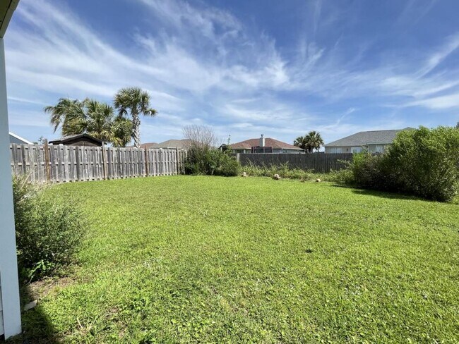 Building Photo - 4840 McCall Ln