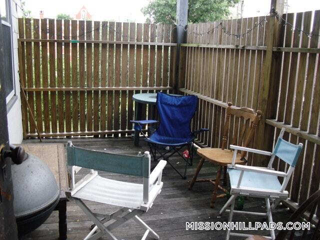 Building Photo - 140 St Alphonsus St