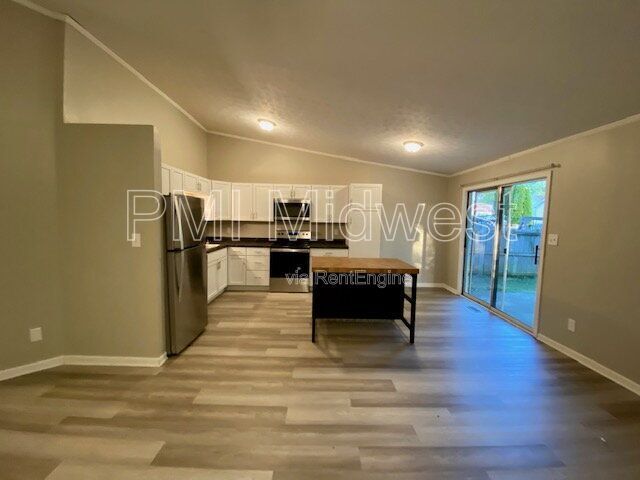 Building Photo - 1542 Creekside Ln
