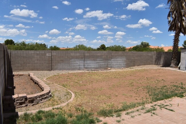 Building Photo - 2112 Calle Sabo