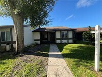 Building Photo - 2300 Bancroft Cir S