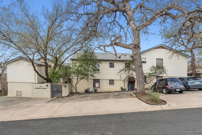 Building Photo - 3902 Peterson Ave