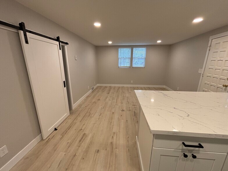 Farmhouse barn door for walk in pantry - 2026 Lombard Ave