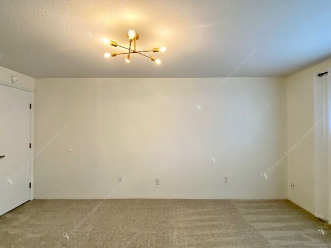 Building Photo - Mid-Century Modern Courtyard Gem in the Old Farm District