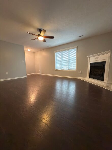Building Photo - 113 Rystan Pl