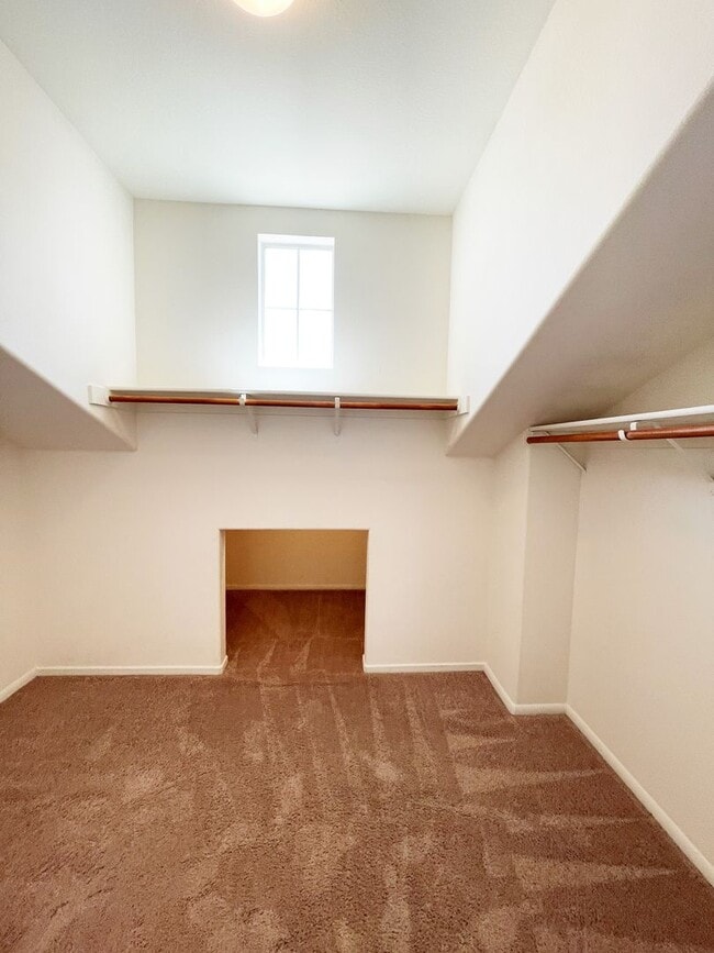 Building Photo - Cute 2 story home in Natomas, 2 master bed...