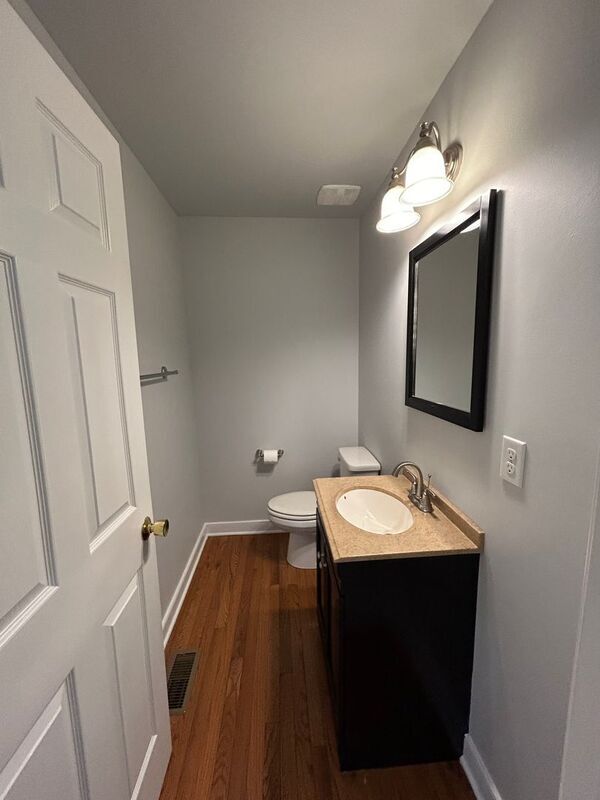 Building Photo - 11200 New Town Rd