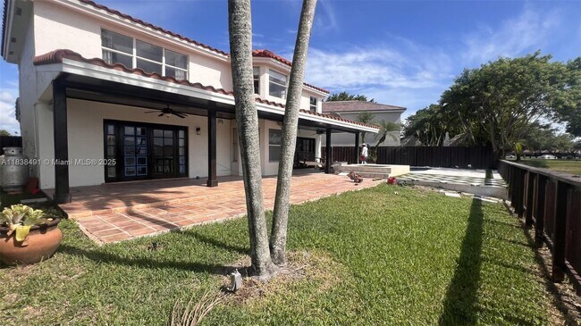 Building Photo - 14819 SW 46th Ln