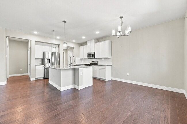 Building Photo - $2,495.95- 3 Bed, 3 Bath Condo in Aurora with In Unit Laundry!