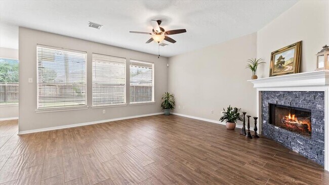 Building Photo - 9722 Therrell Dr