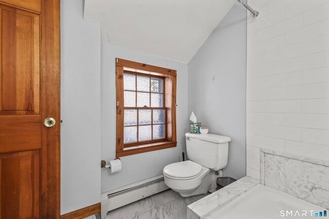 Building Photo - 62 Church St