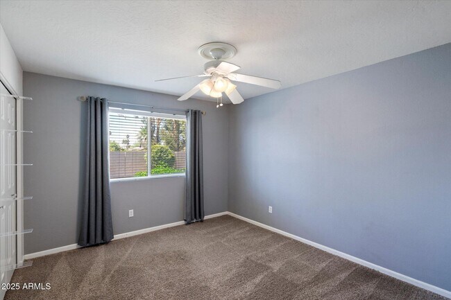 Building Photo - 5751 E Ludlow Dr